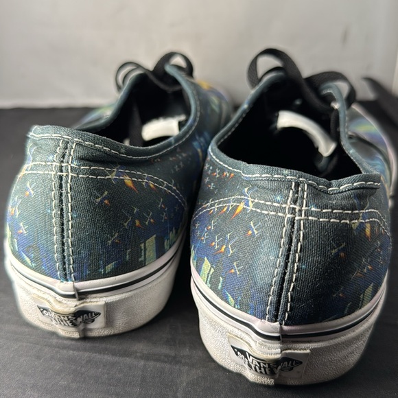 Exclusive VANS Star Wars A New Hope Darth Vader Sneakers Men's Size 9 Women 10.5 - Picture 10 of 15
